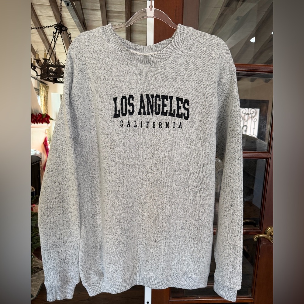 Cozy Gray Los Angeles California Sweatshirt